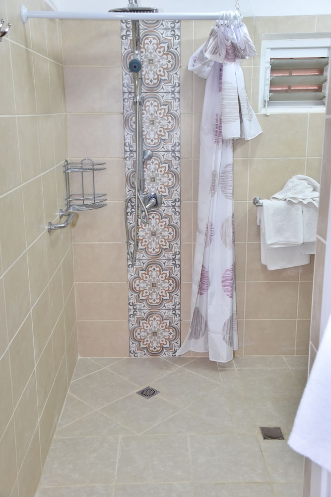 Standard Double Room (With Shower) photo 2