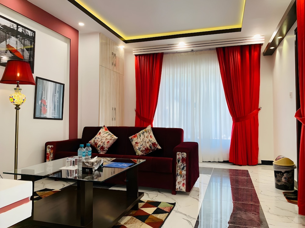 Signature Room photo 3