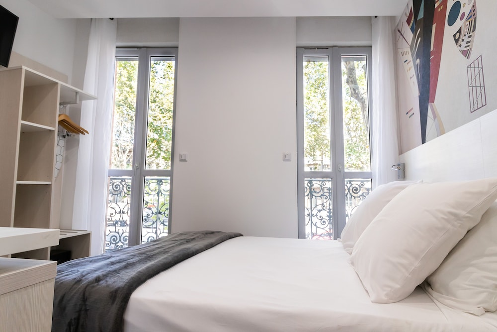 City Apartment, 1 Bedroom, City View photo 1