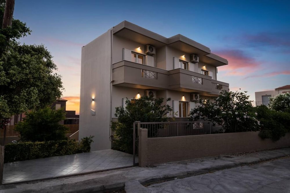 Villa photo 3