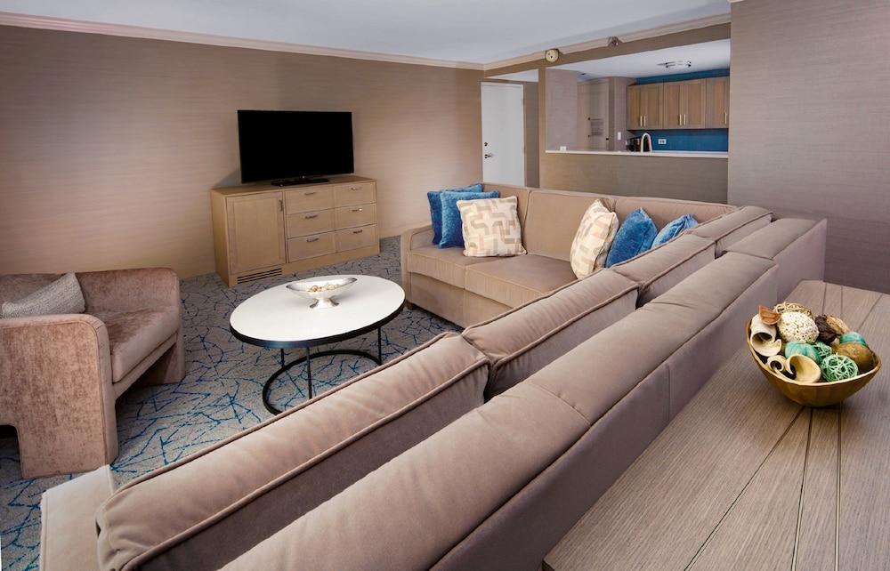 Suite (North Shore Suite with Parlor) photo 3