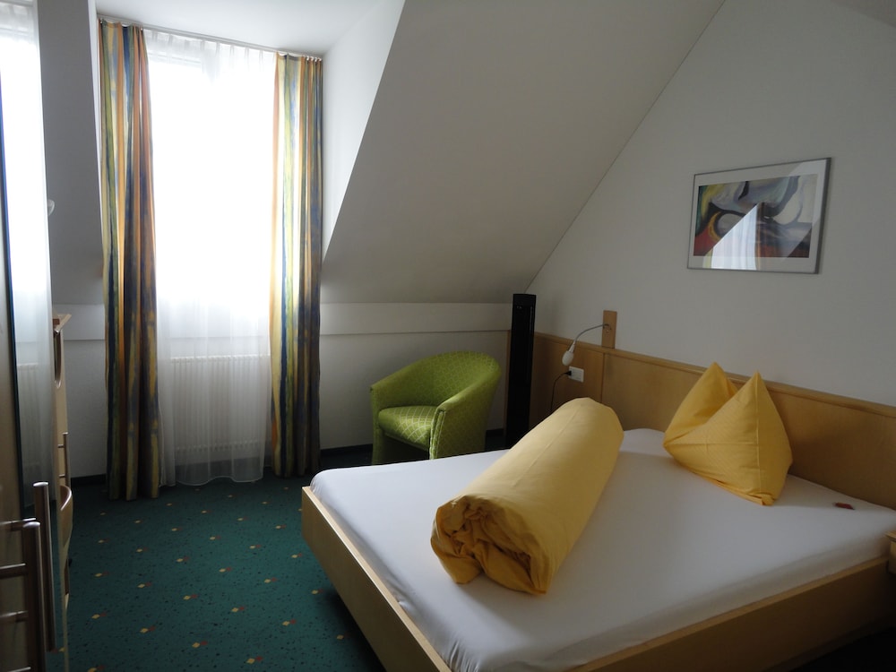 Single Room photo 2