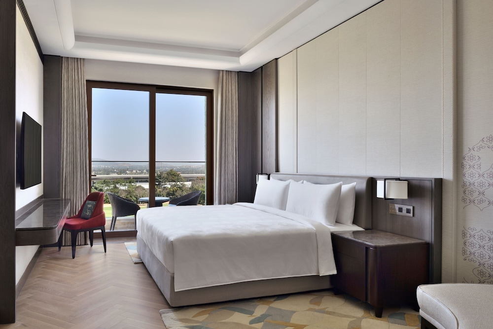 Executive Room, 2 Queen Beds - Photo 2