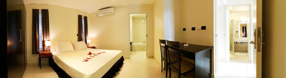 Tropical 3 Bedroom Apartment - Photo 4