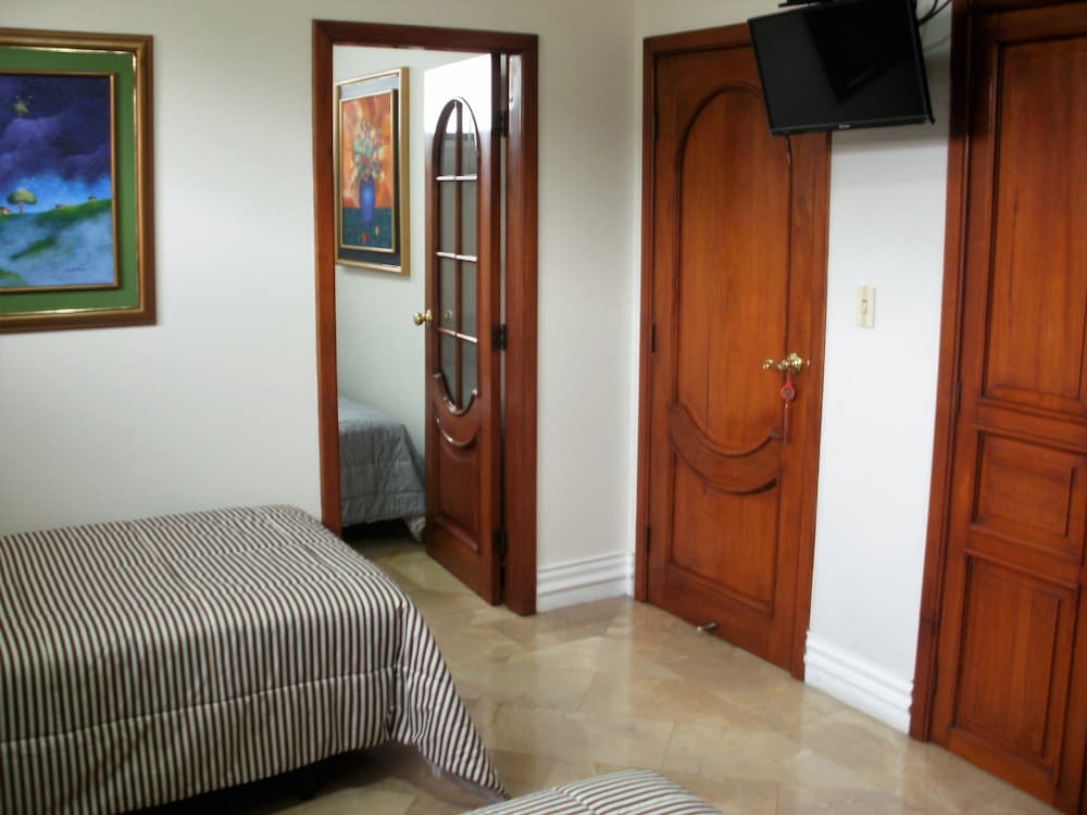Economy Single Room photo 3