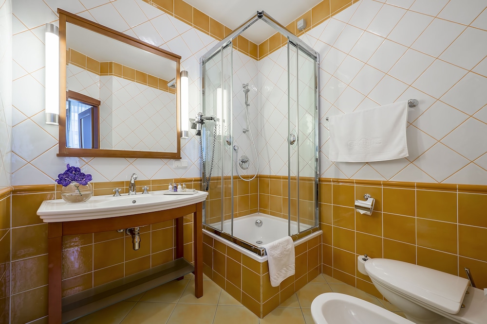Economy Single Room, 1 Twin Bed photo 3