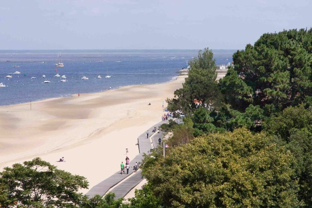 Suite, 1 Double Bed with Sofa bed, Beach View (Twin on request) - Photo 6