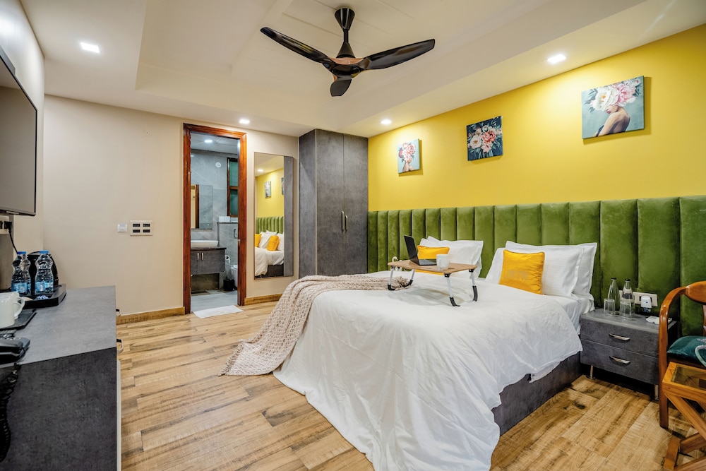 Superior Double or Twin Room, City View