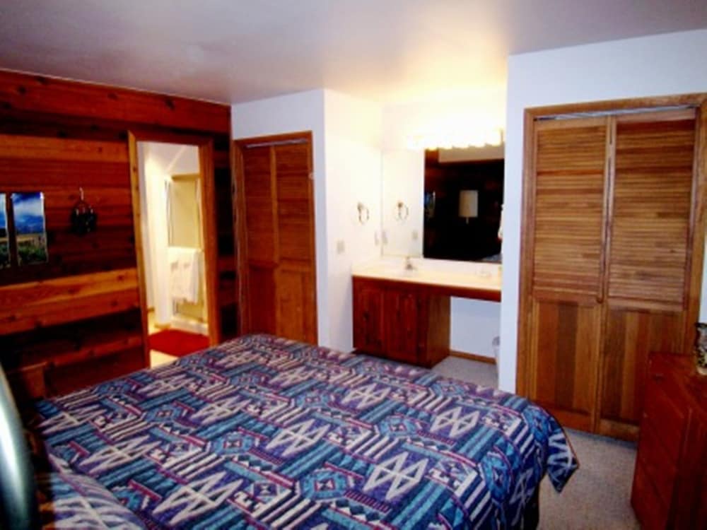 Condo, 4 Bedrooms photo 1