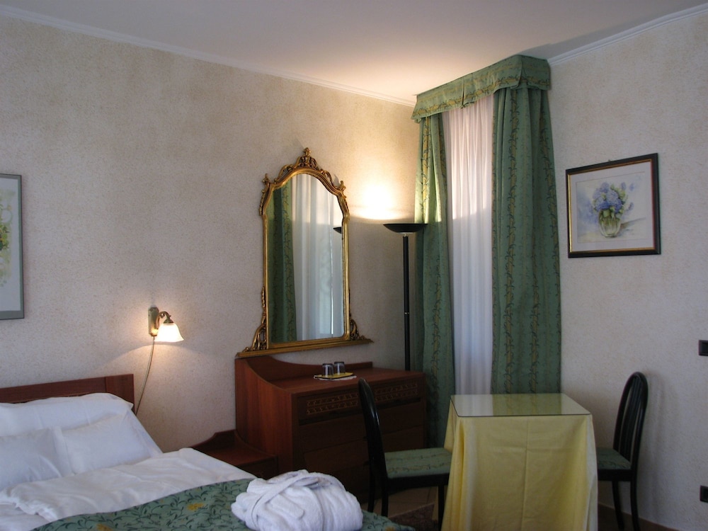Junior Suite, Балкон, Пристроенное здание