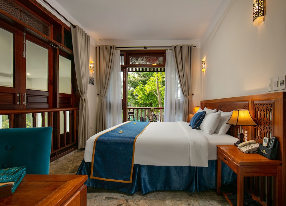 Deluxe Double or Twin Room with Balcony photo 3