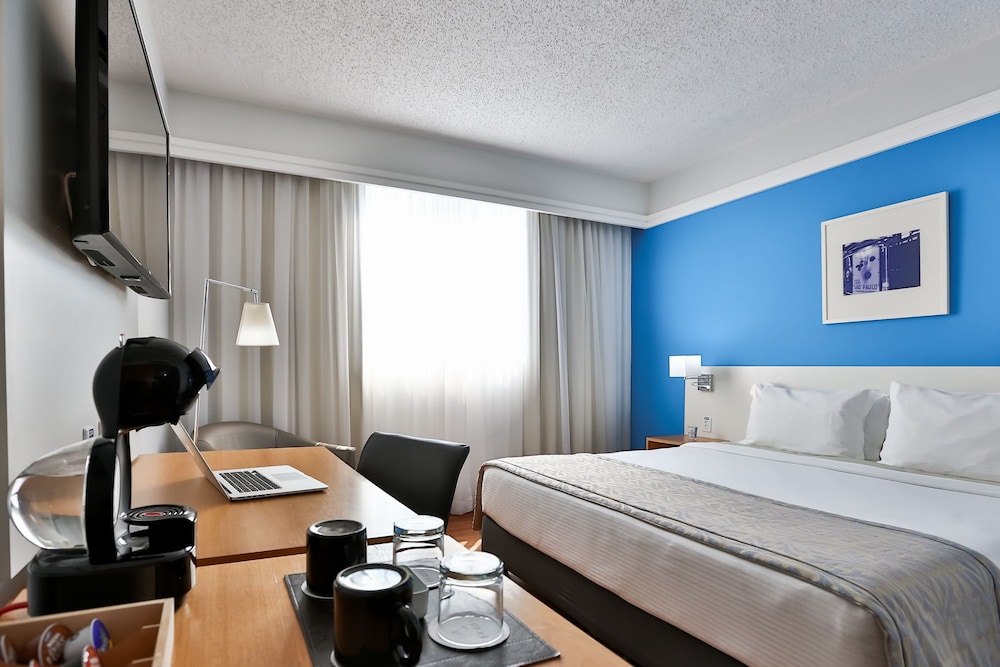 Deluxe Double Room, 1 Queen Bed photo 3