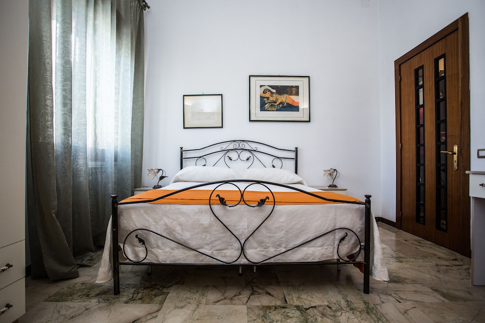 Comfort Triple Room, 1 Bedroom, Courtyard View