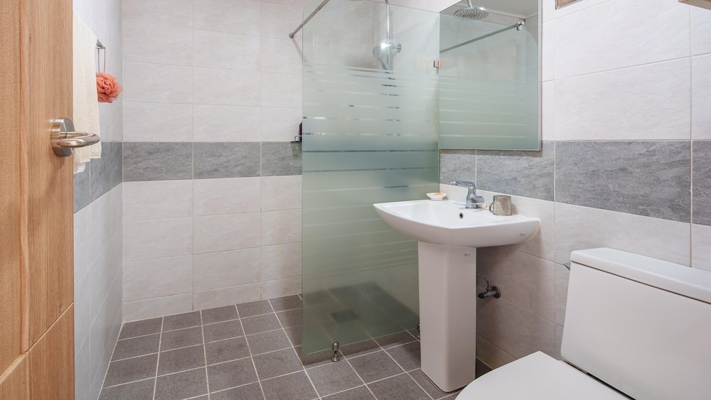 Basic Room, 1 Bedroom (1F 101, (33.06m²)) - Photo 7