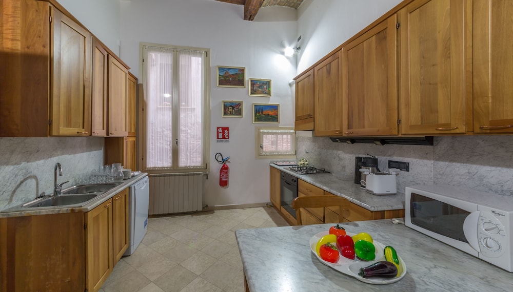 Deluxe Suite "Giacomo Casanova" Campo Santo Stefano View photo 3