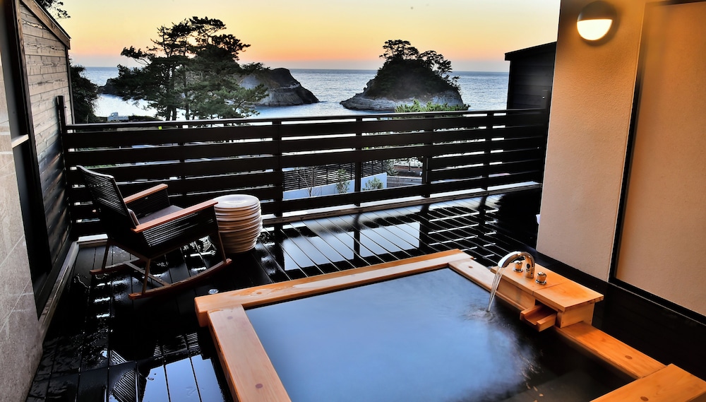Zouge Guestroom with Open-Air Bath, Non Smoking - Photo 13