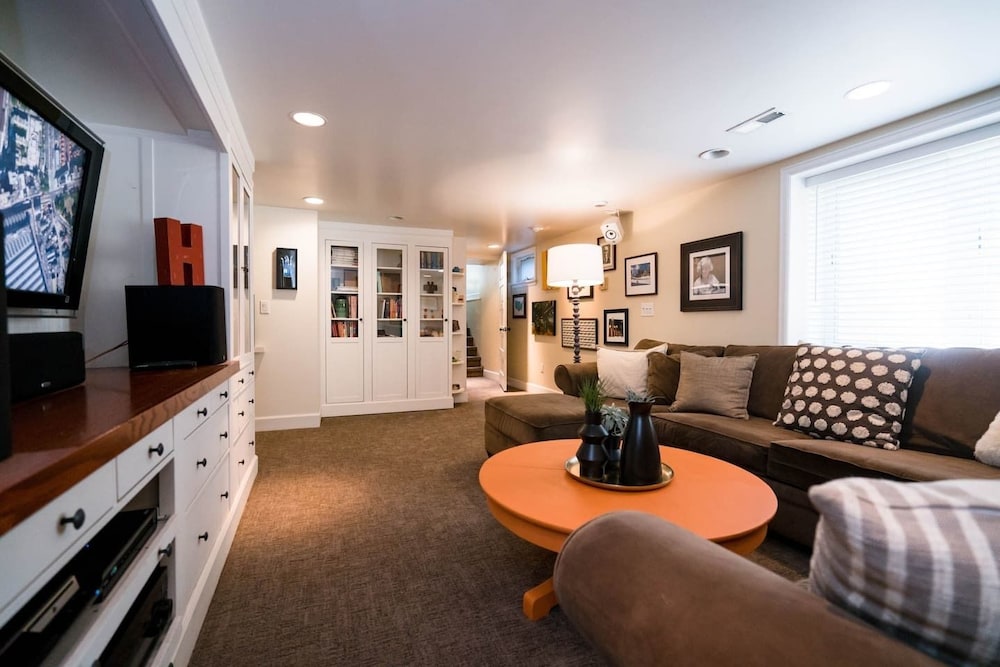 Apartment (1 Bedroom)