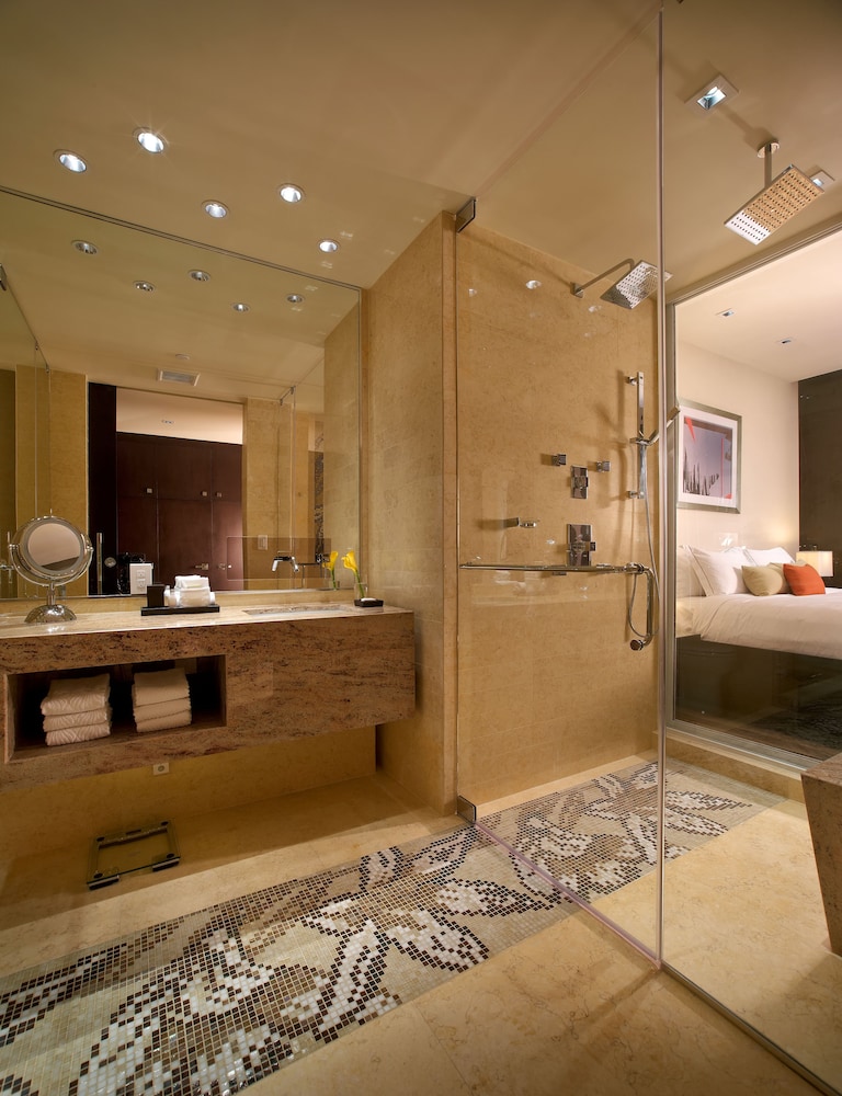 Deluxe Suite - Photo 4