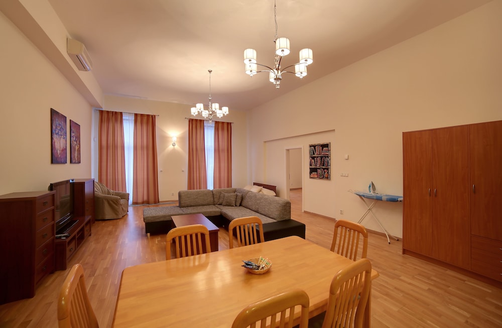 Standard Apartment, Multiple Beds photo 2