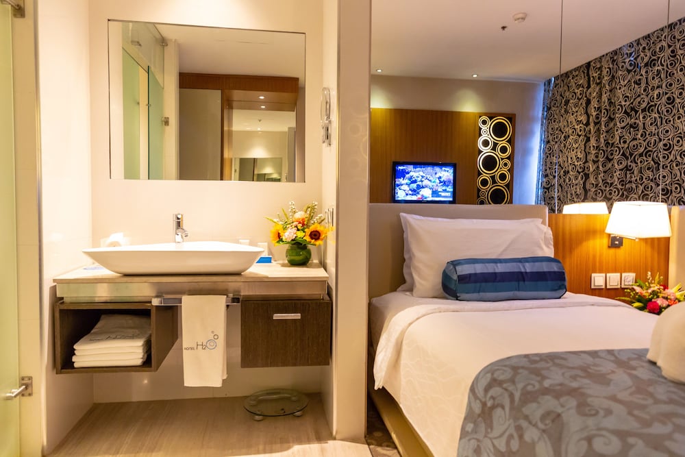 Standard Room, 2 Twin Beds, Park View - Photo 13