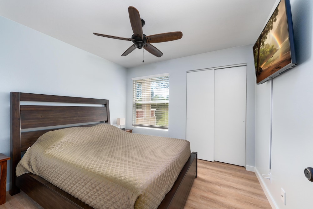 Townhome, 2 Bedrooms photo 3