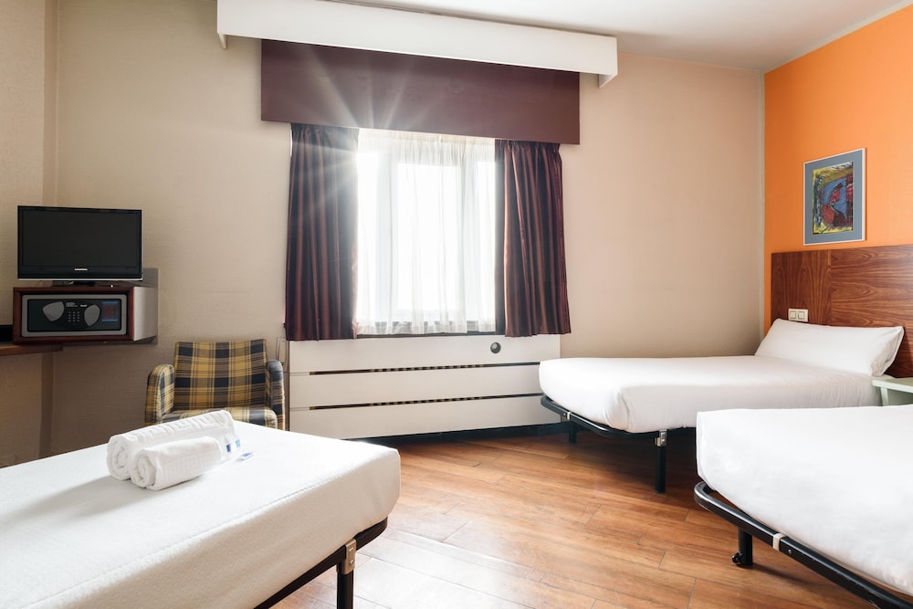 Triple Room - Photo 3