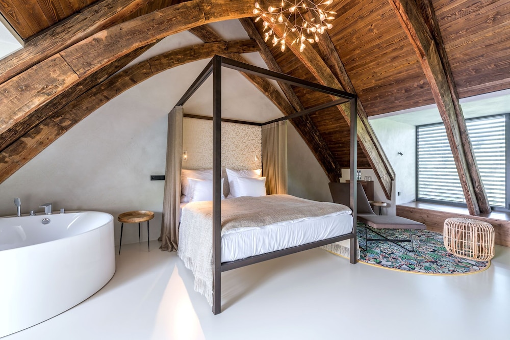 Exclusive Double Room, 1 King Bed, Lake View