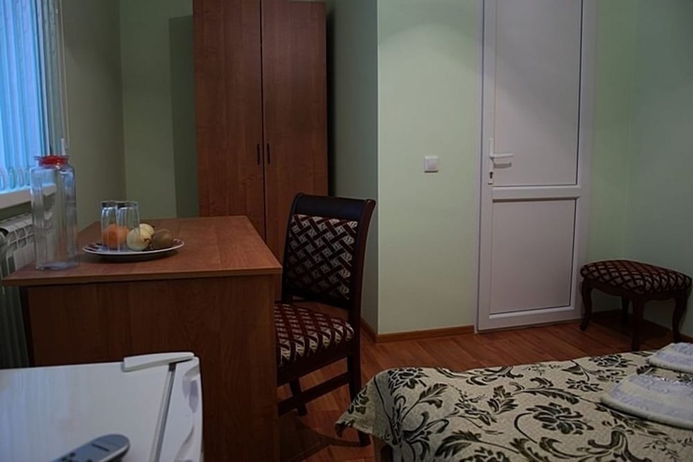 Standard Double Or Twin Room photo 3