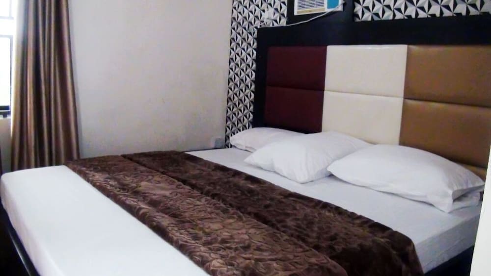 Standard Room photo 2