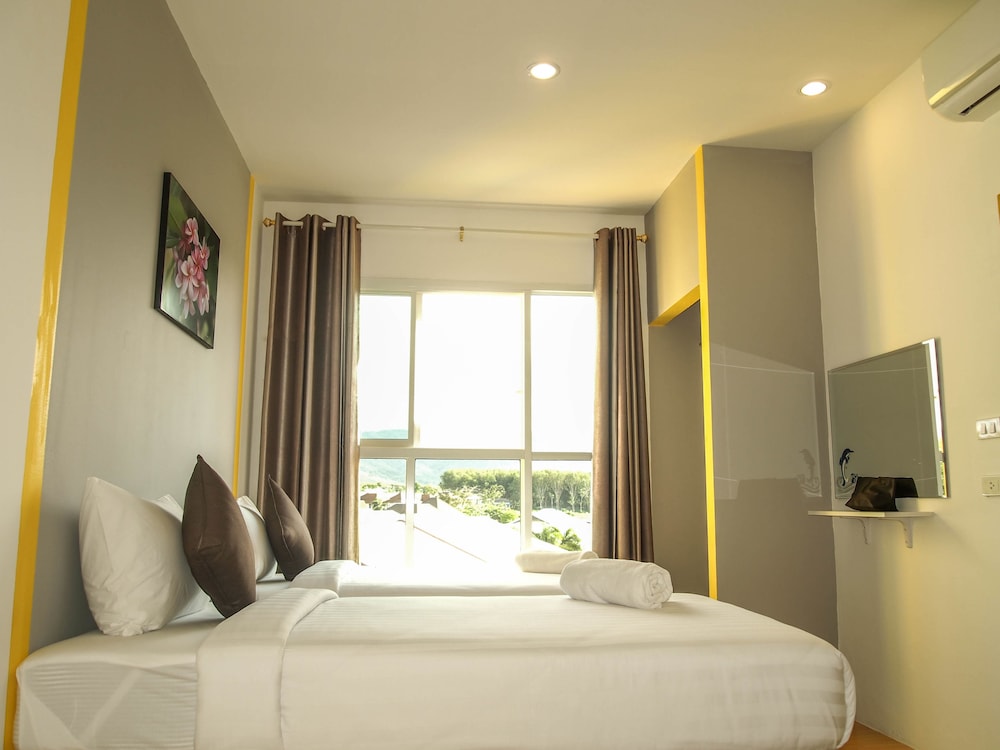 Standard Room photo 2
