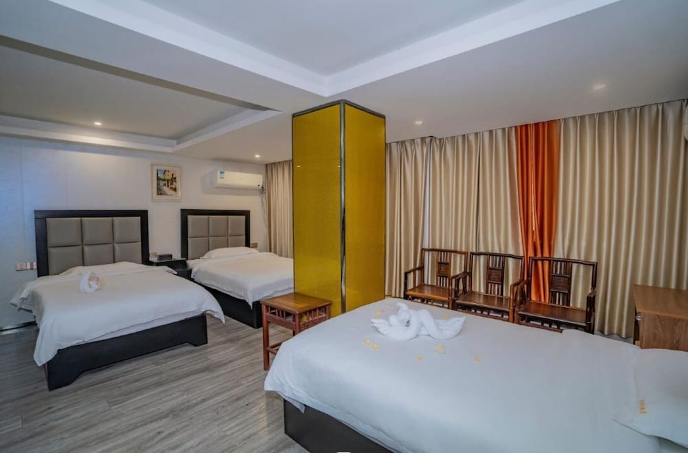 Senior Quadruple Room