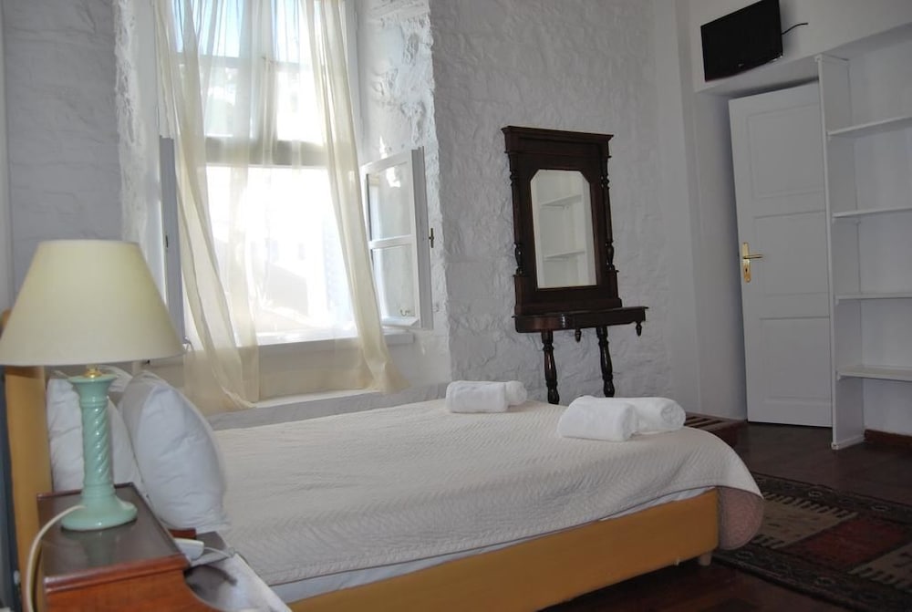 Traditional Superior Family Apartment with Exclusive Sea View Terrace