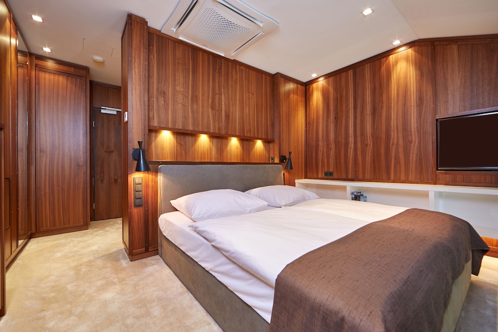 Suite (Lake House) photo 2