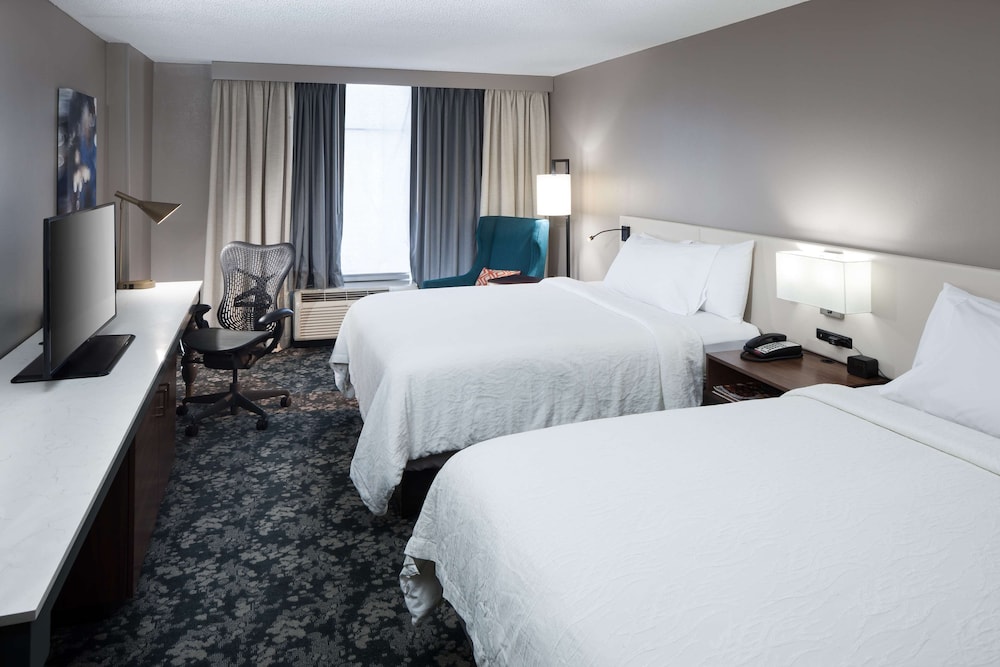 Room, 2 Queen Beds, Accessible - Photo 4