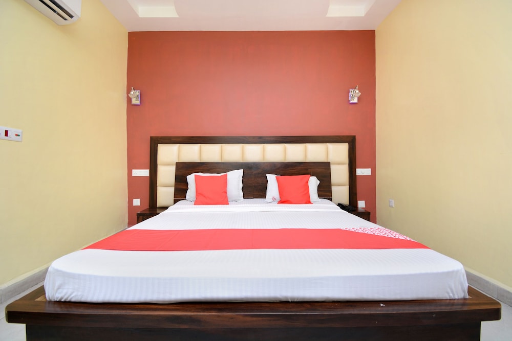 Deluxe Double Or Twin Room, 1 King Bed photo 3