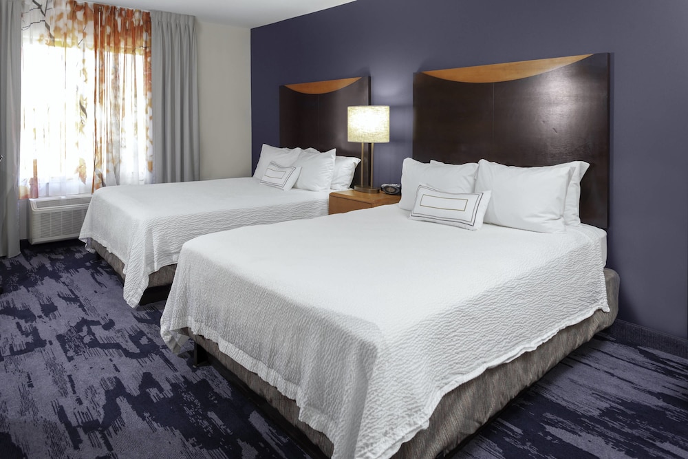 Suite, Multiple Beds - Photo 3
