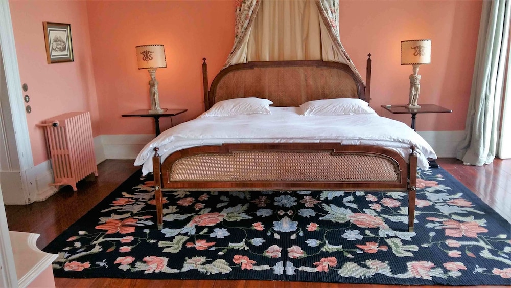 Deluxe Suite, Balcony, Garden View