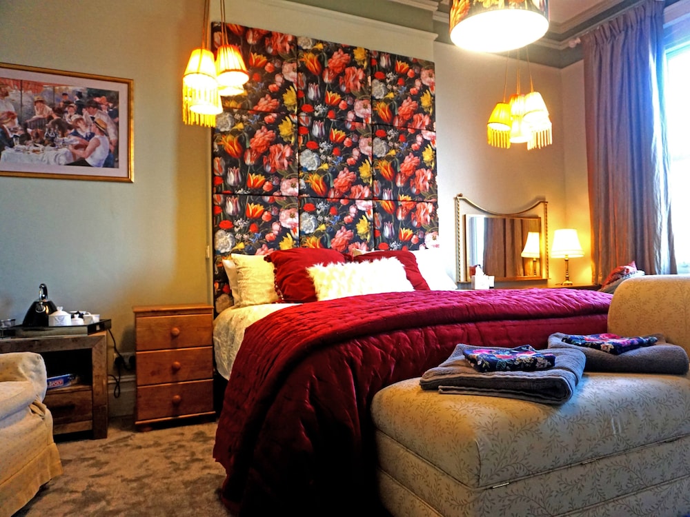 Luxury Double Room, Ensuite (And Shower) photo 1