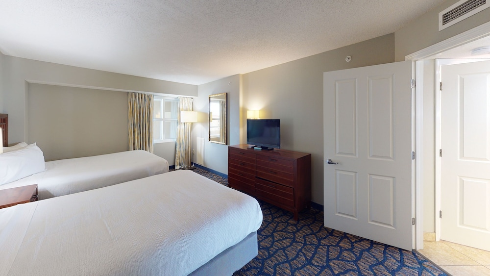 Deluxe Room, 2 Bedrooms, Oceanfront (Angle) - Photo 1