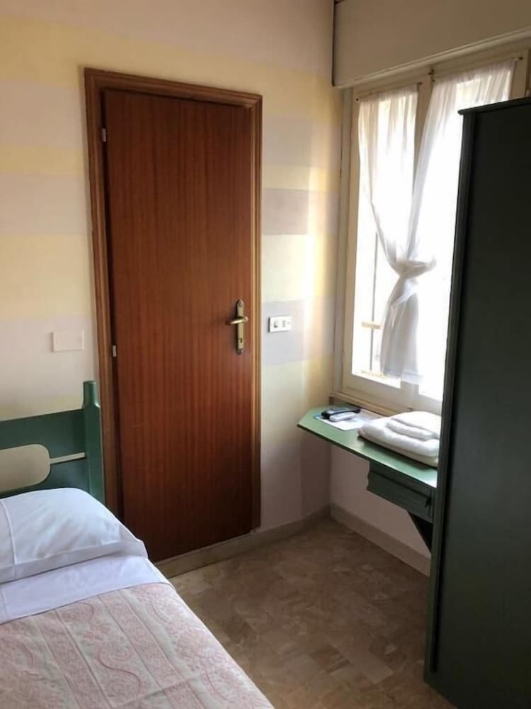 Economy Single Room photo 1