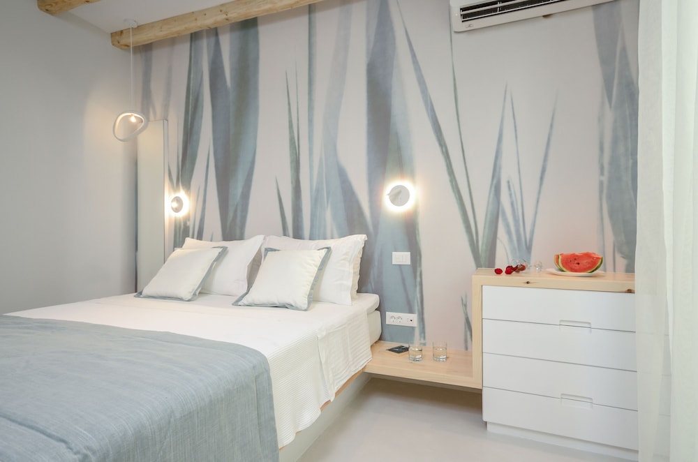 Double Room (Semi Basement) photo 3