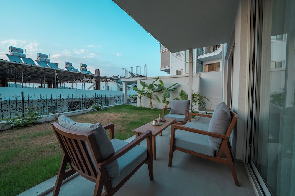 Senior Apartment