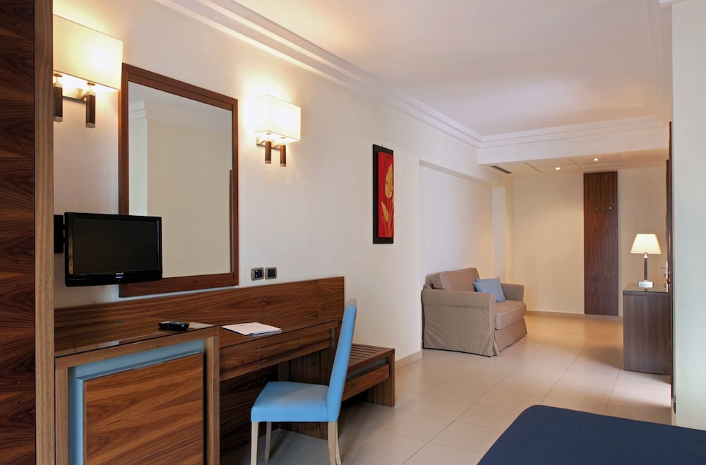 Superior Room, 1 Queen Bed (Twin bed on request) - Photo 4
