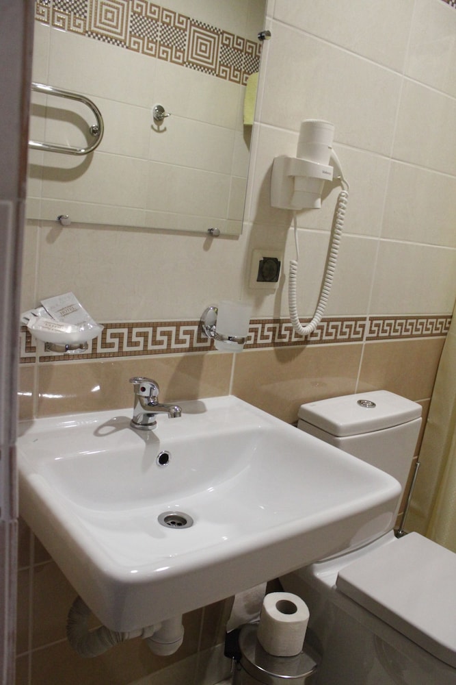 Premium Triple Room photo 3