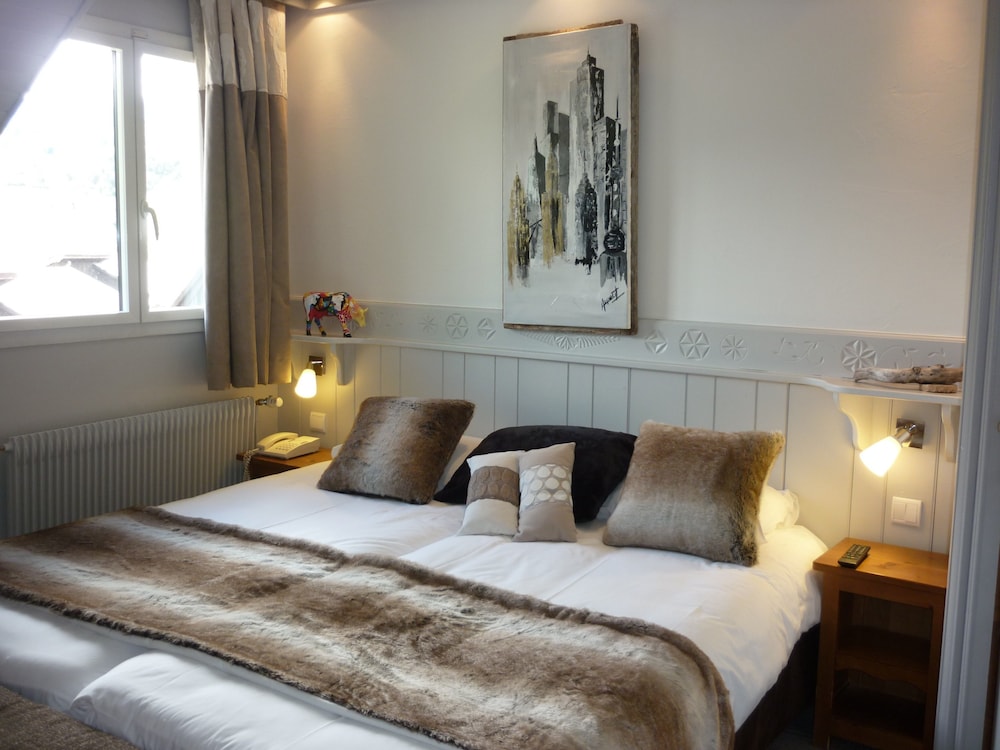 Double or Twin Room with shower