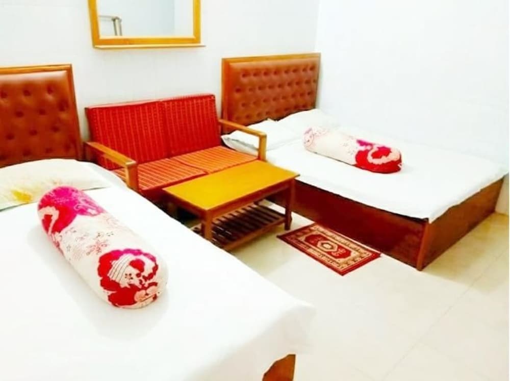 Economy Single Room, 1 Twin Bed, Smoking, City View