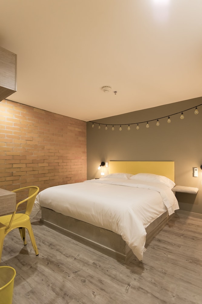 Standard Double Room, 1 Queen Bed photo 3