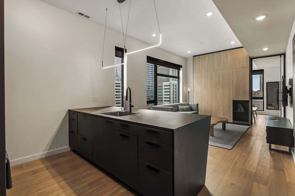 Sosuite Corner 1bed Apt w Roof Deck, Gym, Laundry, Foto 11