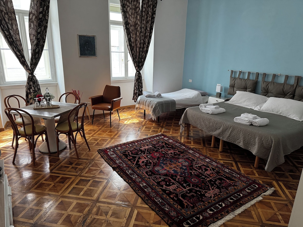 Luxury Triple Room