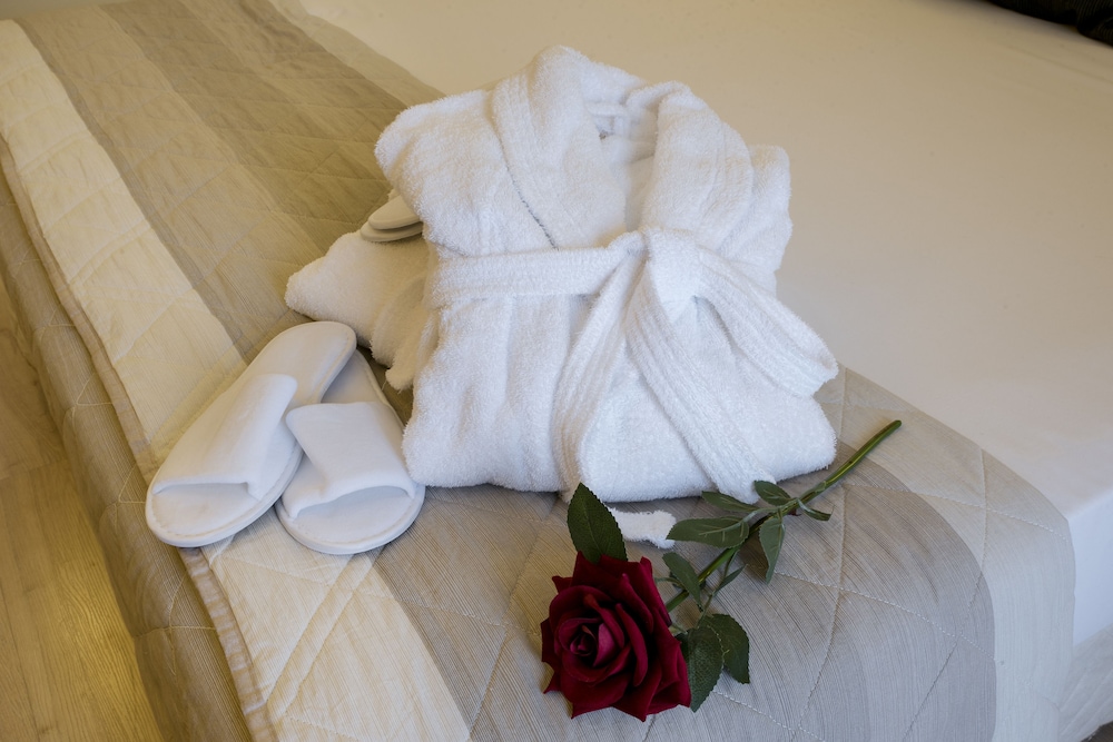 Superior Double Room Single Use - Photo 6